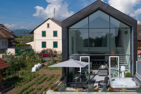 Architect-Designed House with Loft Design