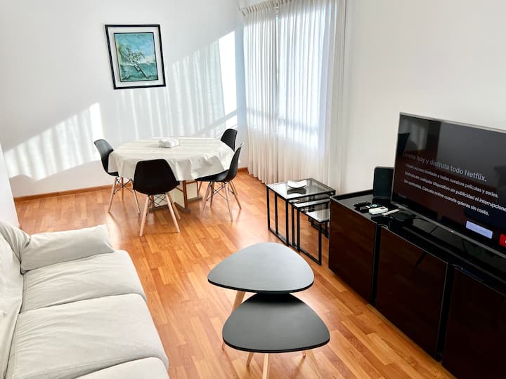 Двухкомнатная квартира с бассейном и спортзалом в Almagro