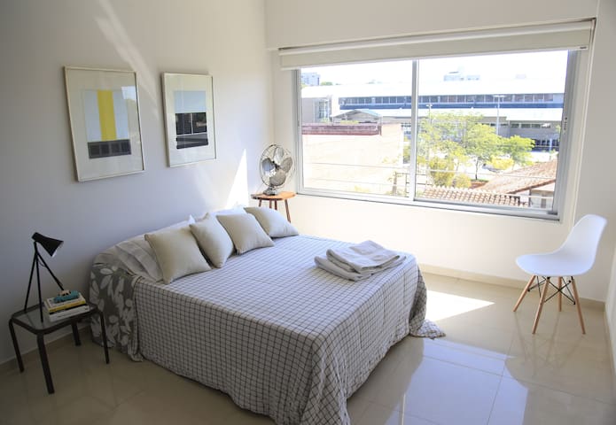 Luxury Room+Bathroom+Parking - Top area in Asu