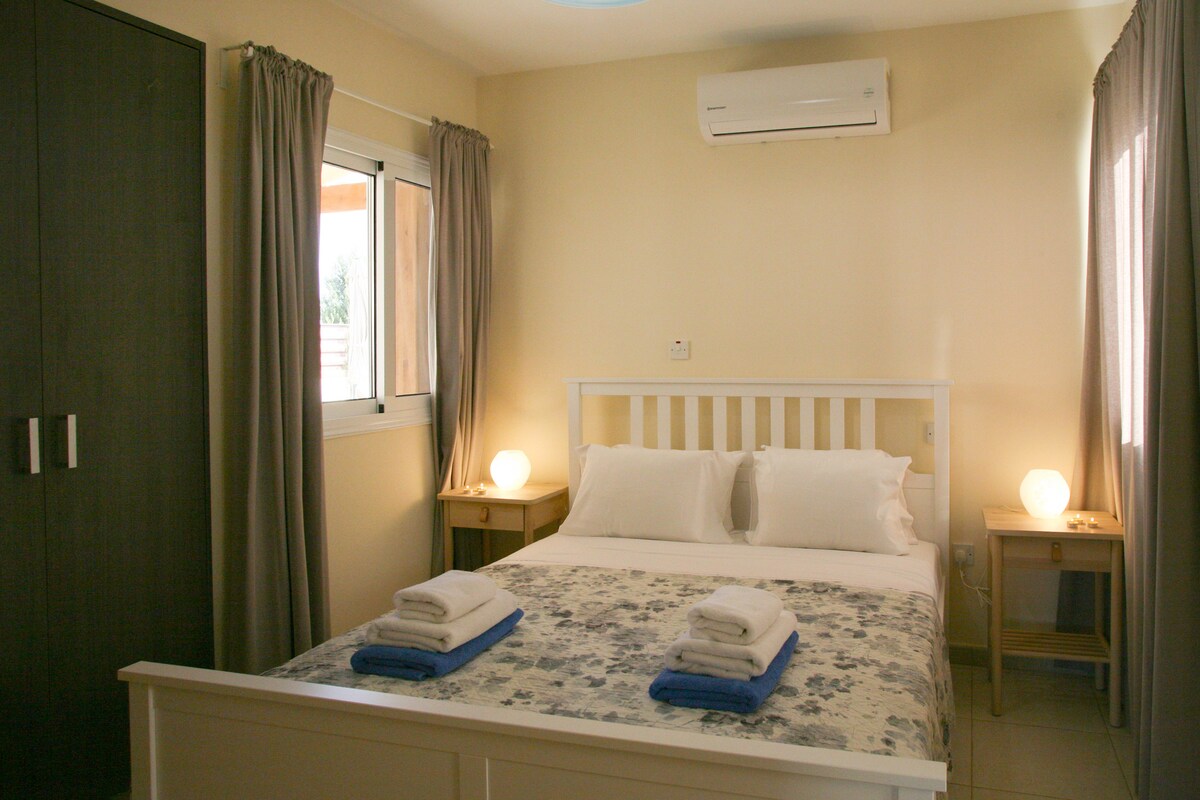 Dvokrevetna soba 3, u apartmanu, u prizemlju, odlično za starije osobe!