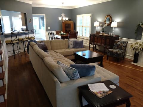 Convenient,  Peaceful, and Upscale Comfort