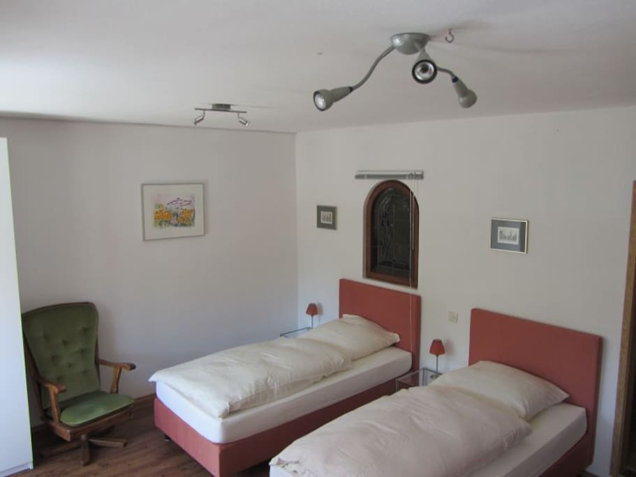 Wohn/-Schlafzimmer (Betten)