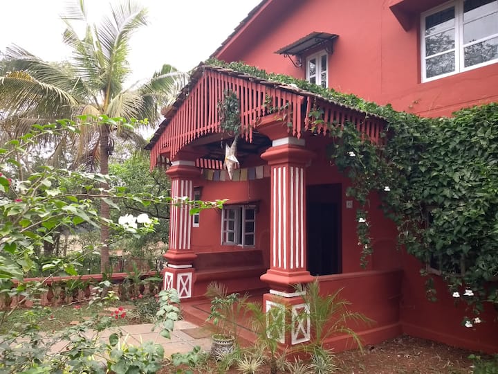 The red house in Olaulim