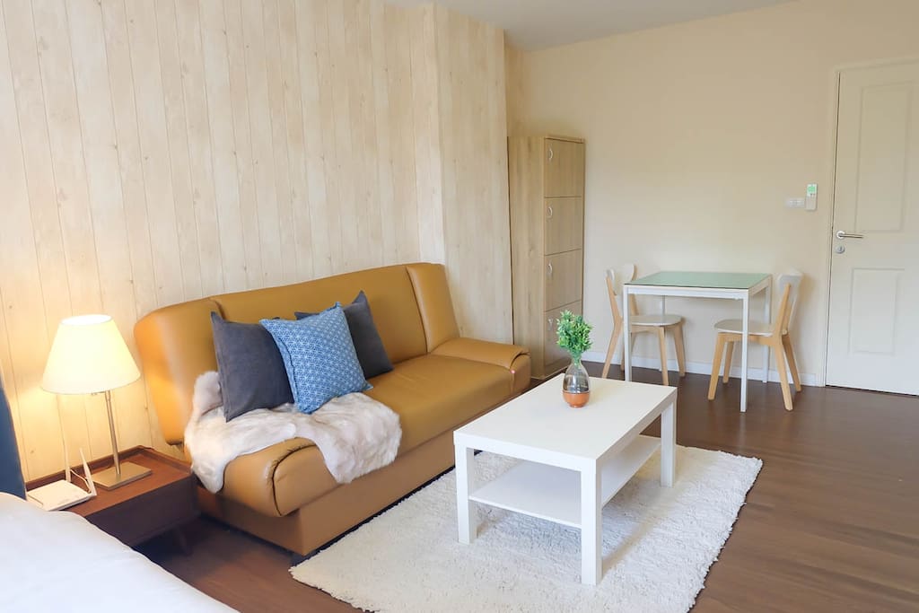 Relaxation corner.
- Sofa bed and futons.