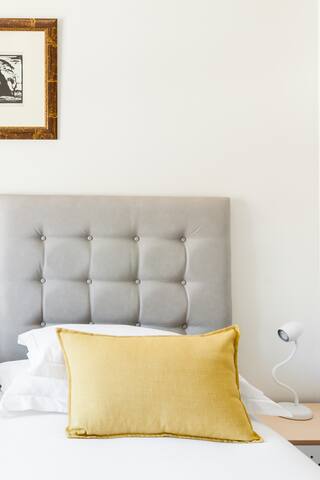 Admire Table Mountain from an Apartment in Historical Centre gallery image 3