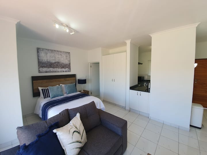 Sheffield Beach Holiday Rentals & Homes Sheffield Beach, Dolphin