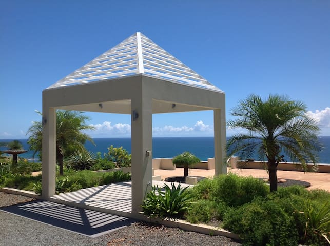 Entire home with 1 bedrooms in Vieques - Quinta Jabali -- Private and romantic