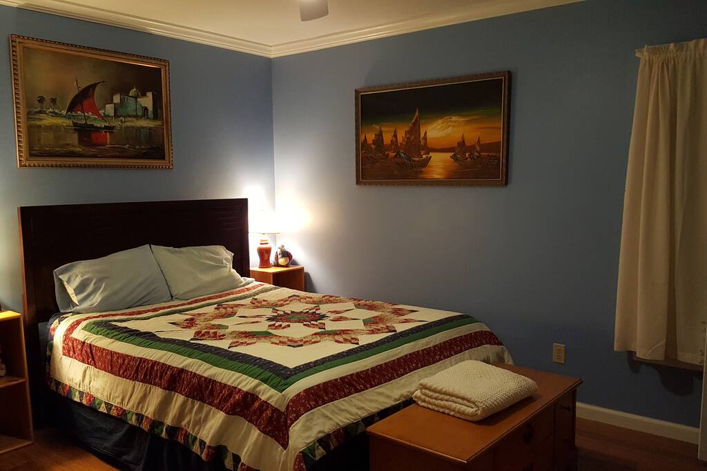 Comfortable queen bed