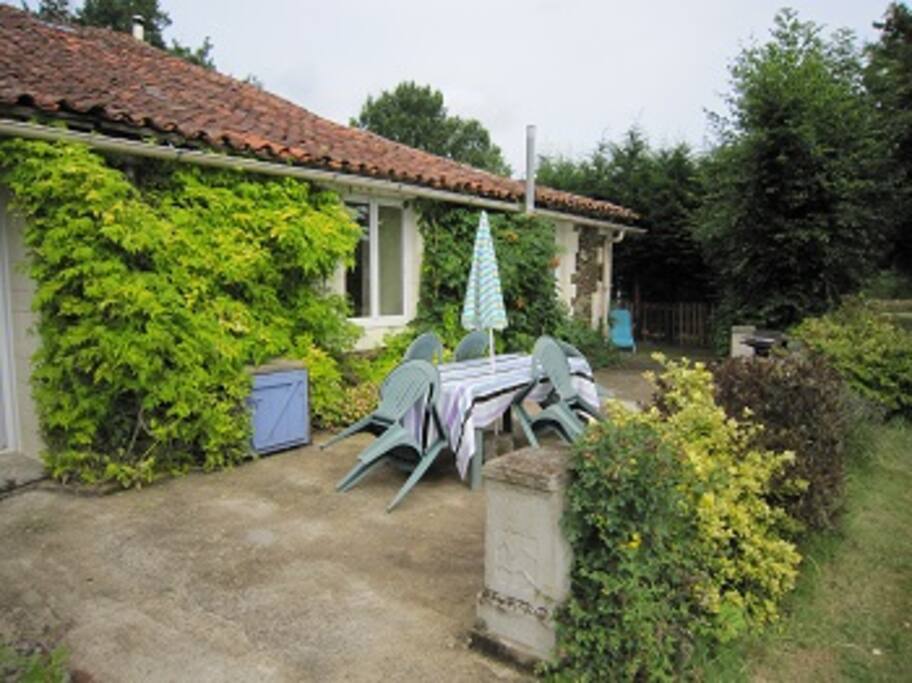 Les Peupliers patio