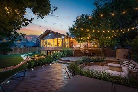 Spa Getaway Villa Retreat/HotTub/Sauna/fun zone/EV