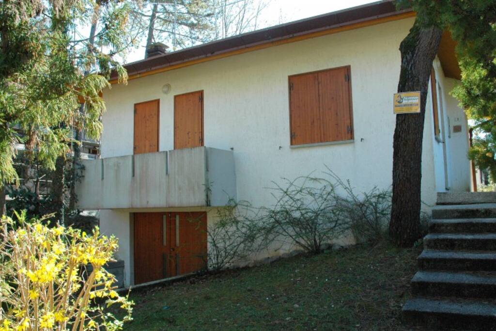 Esterno | Exterior