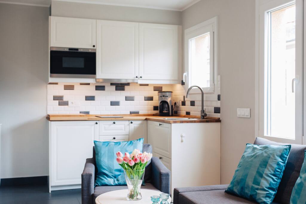 Brand new and equipped kitchen.