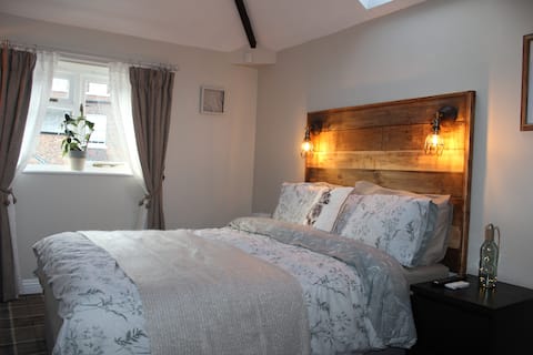 Top Airbnb: Stable Cottage in Eastfield