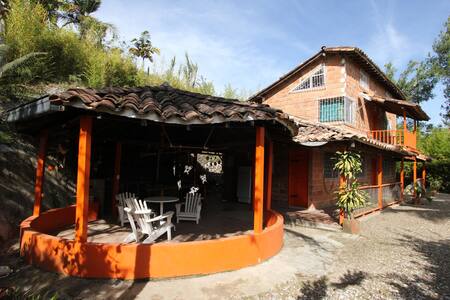 Top 20 el peñol vacation rentals, vacation homes & condo rentals ... Cabaña creativo Sencillas