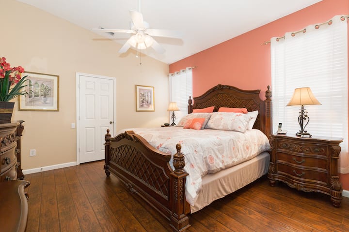 Master Bedroom with King Size Bed
