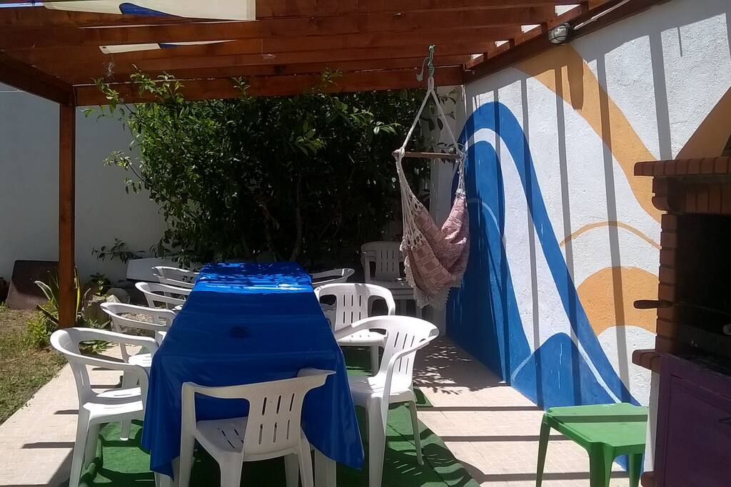 the BBQ!! space for 16 peoplee orr moorreee!!
