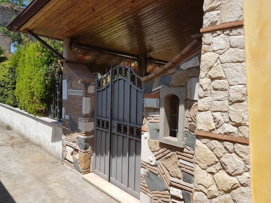 entrata privata laterale