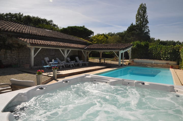 Gîte à La Campagne Avec Piscine Et Jacuzzi - Monflanquin