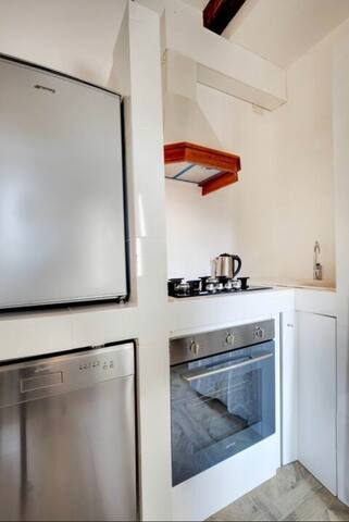 Venice traditional home with terrace gallery image 3