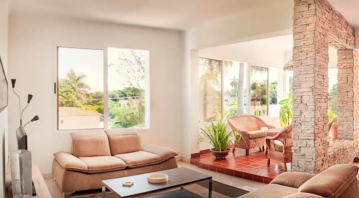 Penthouse 18 - Cuba