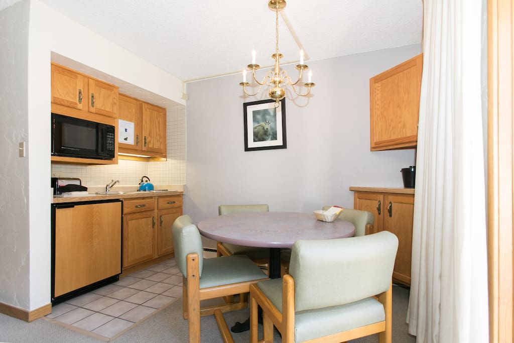 Prepare meals from the kitchenette in your room