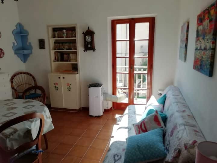 Casa Mariuccia Nel Centro Storico Di Porto Azzurro - Elba