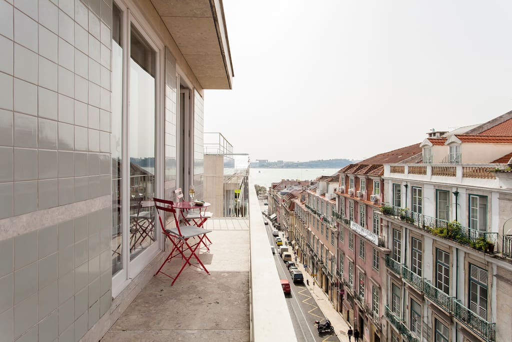Balcony!