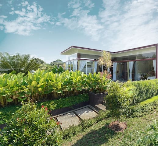 Under Renovation Villa Scarlet Lody Complex 3 Bedrooms 2 Bathrooms Villa In Kecamatan Megamendung Indonesia
