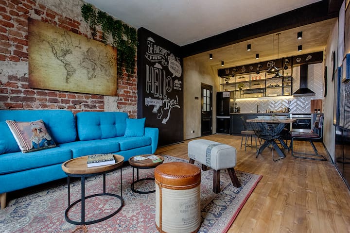 Top Centre Designer Luxury apartment