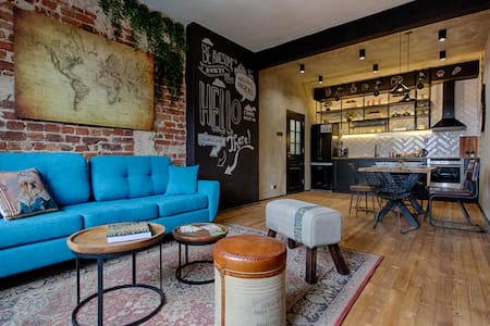 Top Centre Designer Luxury apartment