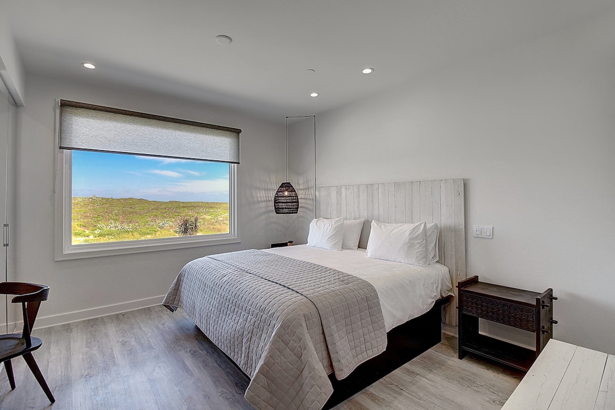 Ცოცხალი Beach Studio ეფექტურობის მეფე საწოლი

(** გაითვალისწინეთ, რომ ერთეულებს აქვთ განსხვავებული ხედები ადგილმდებარეობის მიხედვით)