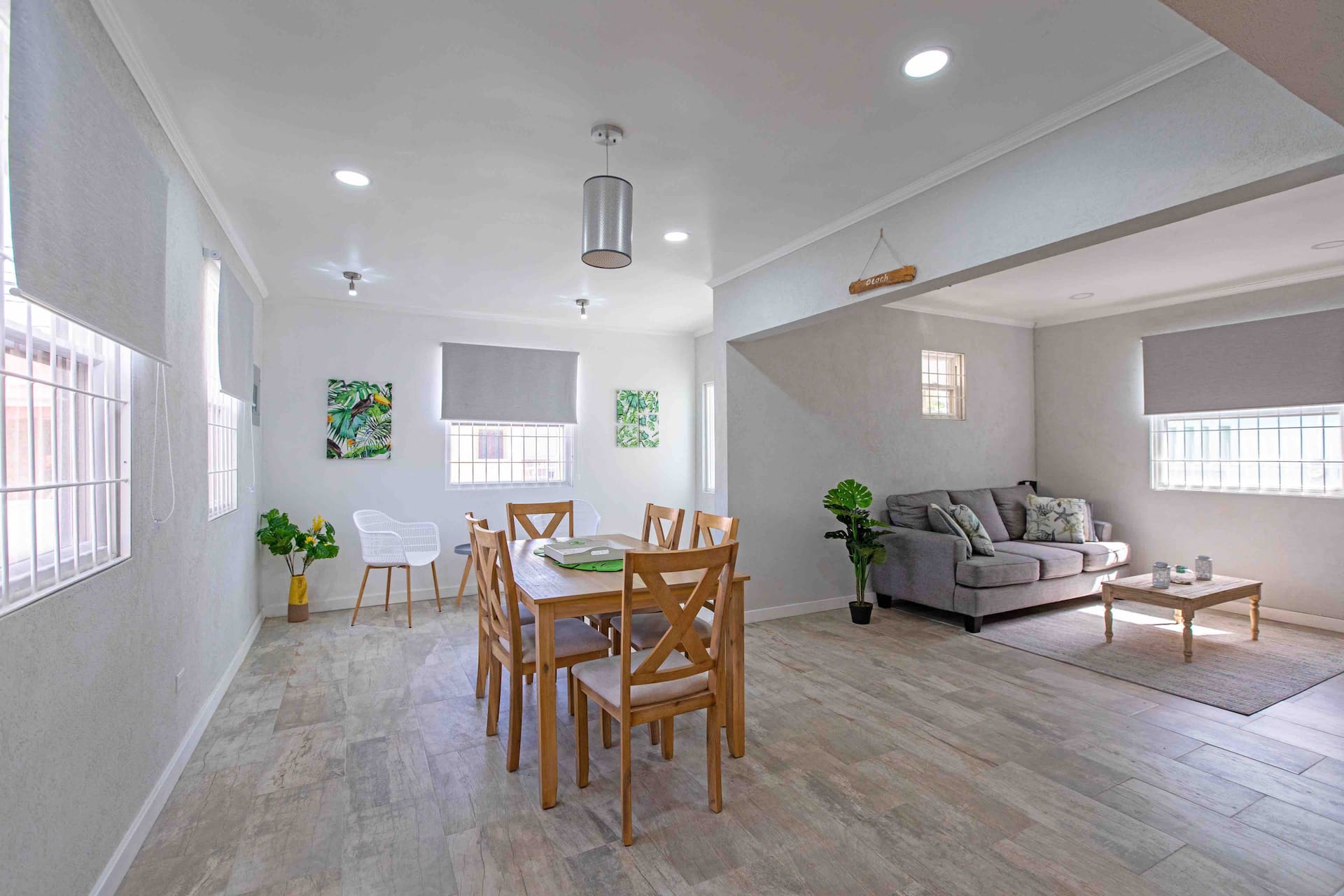 Feliz-City | 3BR near St Lawrence Gap and beach — photo 2