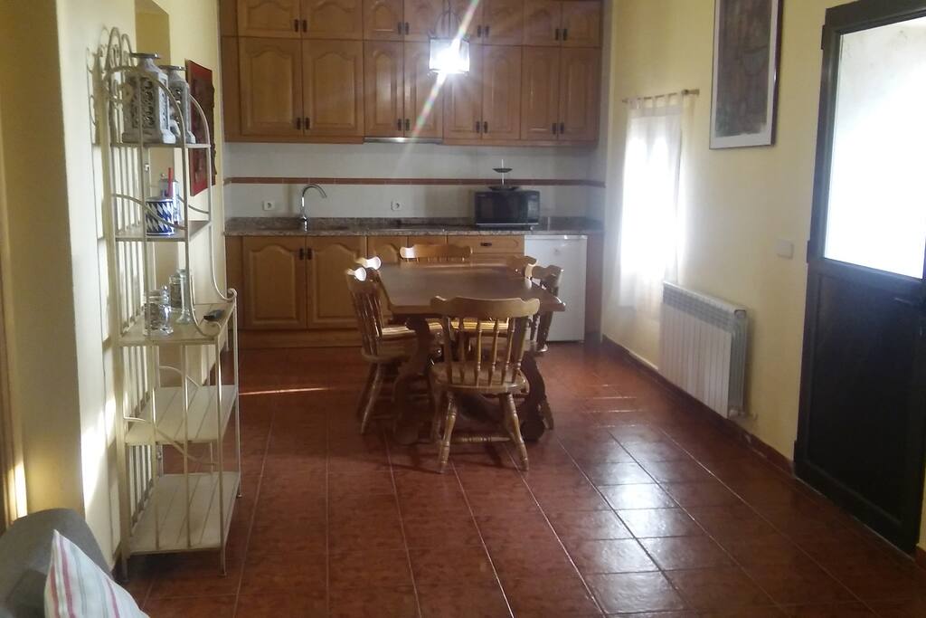 Cocina y Comedor