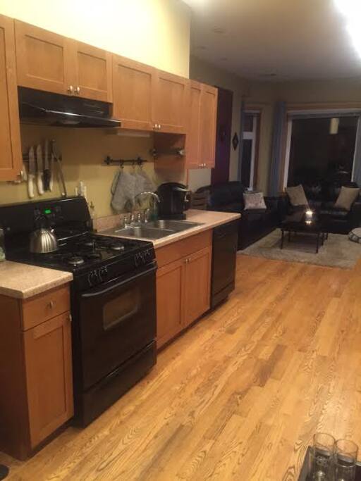 Full Kitchen