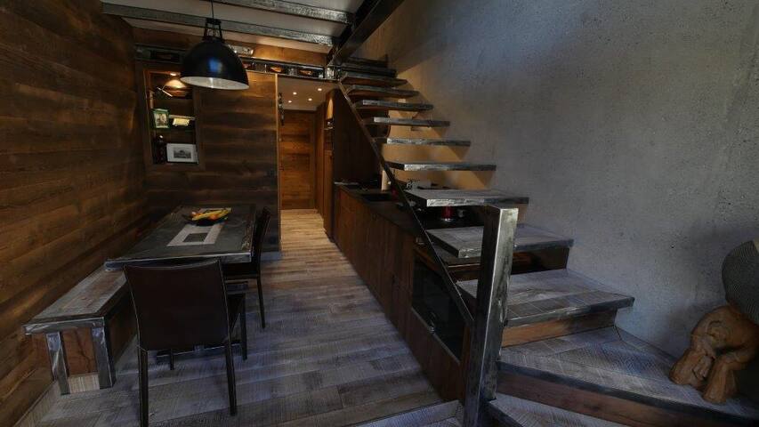Stylish apartment, 45 m2 
 2 bedrooms, 1 living room, living room.