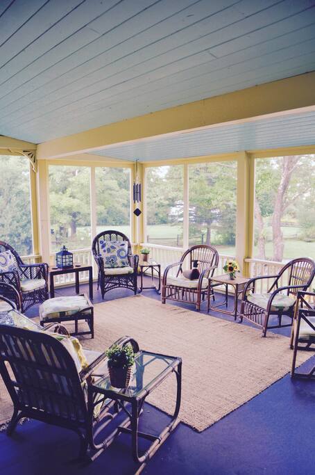 Back porch, seats 8