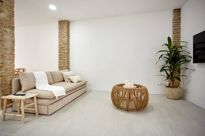 50 m from the beach with terrace overlooking sea gallery image 5