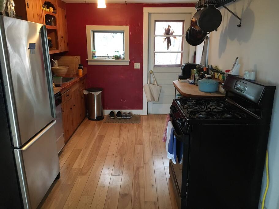 Here's the reverse review of the simple kitchen that still has everything you need: coffeemaker, bean grinder, toaster, etc.