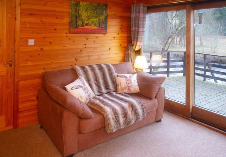 Pine Lodge, River Tilt, Blair Atholl, Scotland Cabins for Rent in