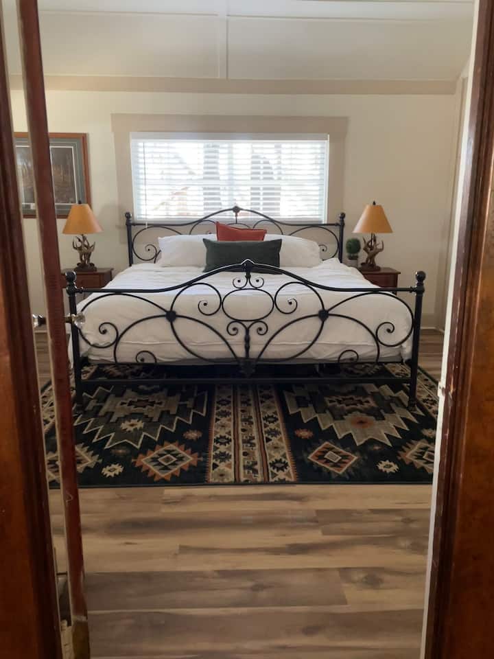 Kuingia kwa chumba cha kulala 1