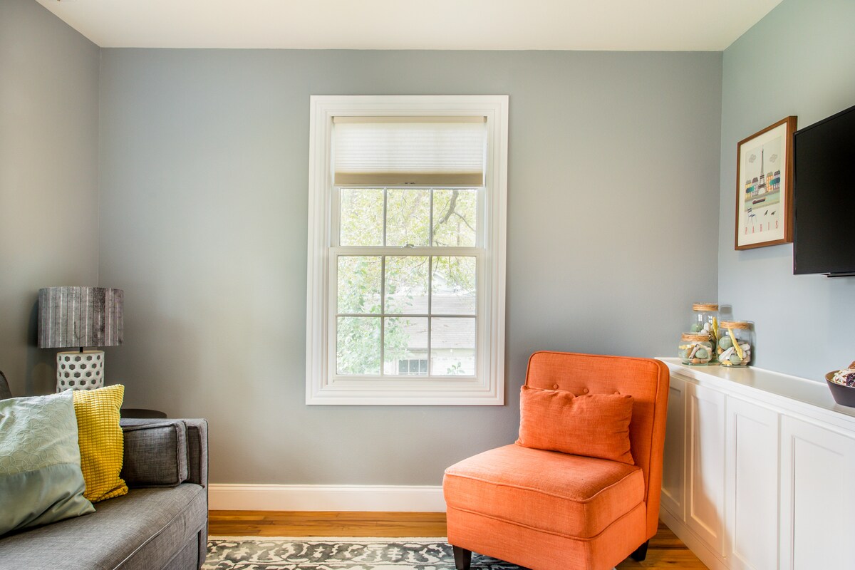 Central Austin Craftsman in Historic Neighborhood