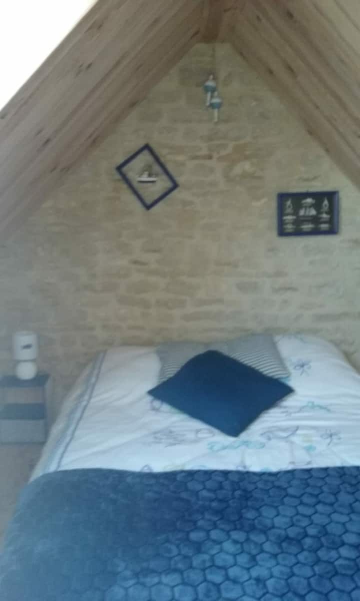 Chumba upande wa Mashariki vitanda 2 katika 70 