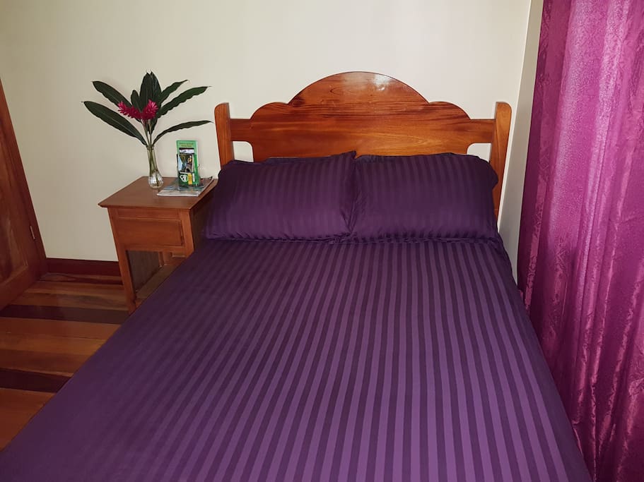 Take advantage of our Belize weekly vacation rental. Daily and monthly rates availability too.