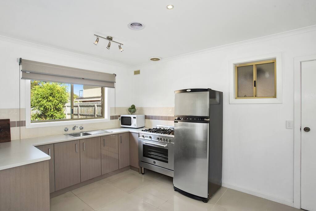 Large and bright kitchen