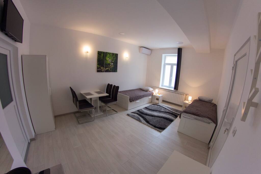 Deluxe Studio Apartment