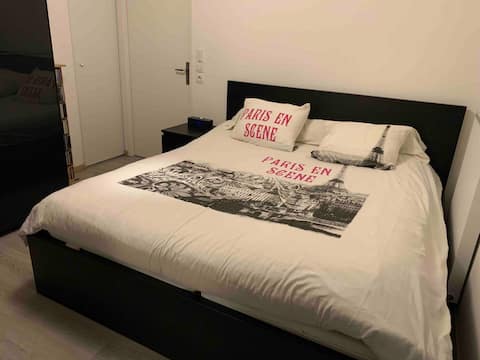 Successful Airbnb property: Terrace, Paris View & Free Parking · Metro 7 in Ivry Sur Seine