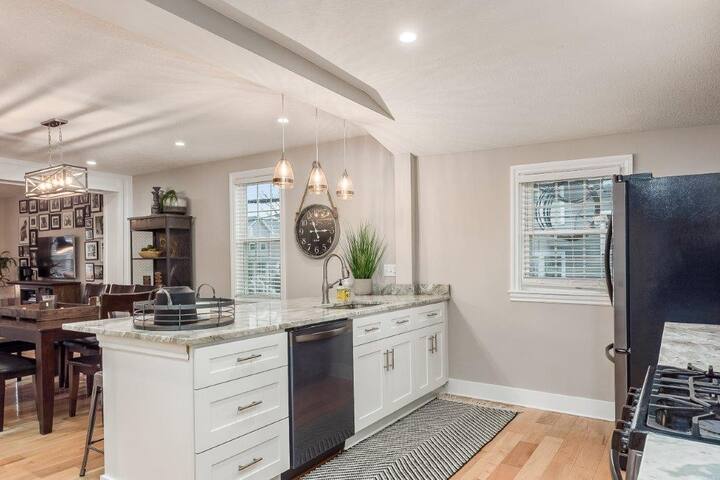 Columbus Corner Castle gallery image 4