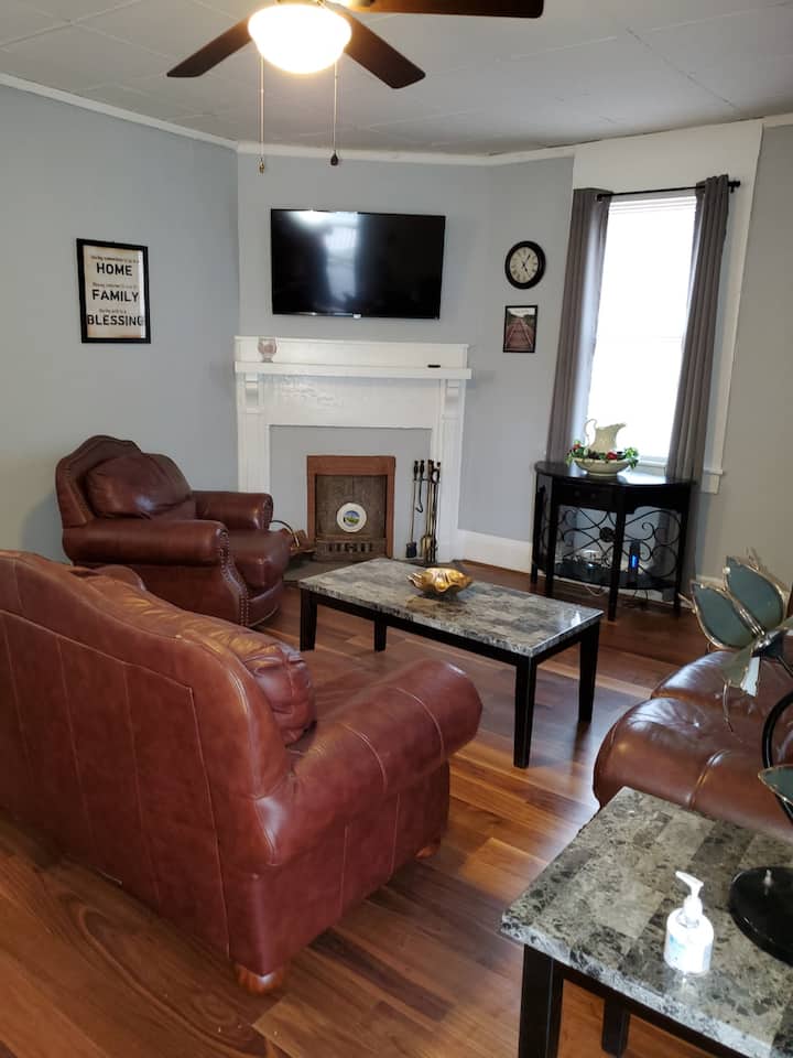 Remodeled Vintage Duplex Near Ecu & Hospital - Greenville, NC