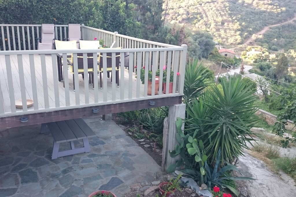 Outdoor dining with beautiful valley views