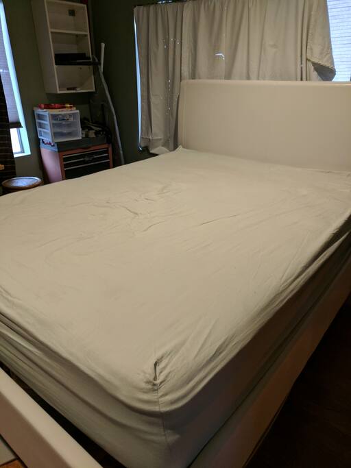 Fresh linens on bed of course when I get a booking on comfortable clean bed.